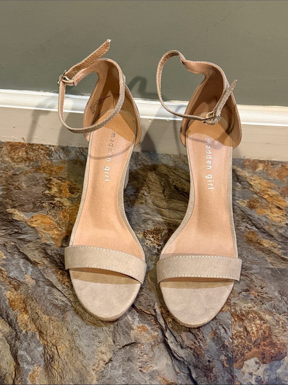 Madden Girl Nude Suede Ankle-Strap Block Heel Sandals women’s size 8